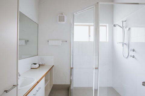 Canal Rocks Beachfront Apartments - Accommodation Brunswick Heads 1
