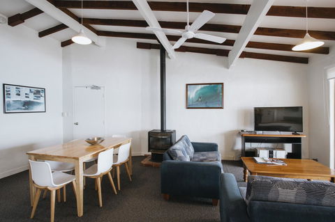 Canal Rocks Beachfront Apartments - Accommodation Brunswick Heads 2