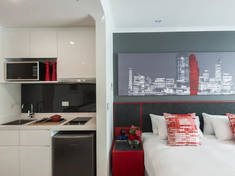Citadines St Georges Terrace - Accommodation Brunswick Heads 5
