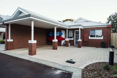 FortyTwo - Oceanside Retreat Busselton - Accommodation Brunswick Heads 4