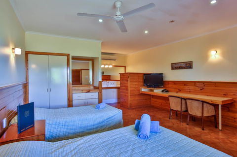 Kimberley Hotel - Accommodation Brunswick Heads 2