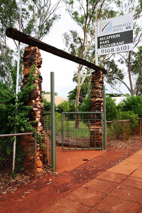 Kimberley Hotel - Accommodation Brunswick Heads 25