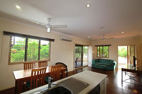 Kimberley Hotel - Accommodation Brunswick Heads 4