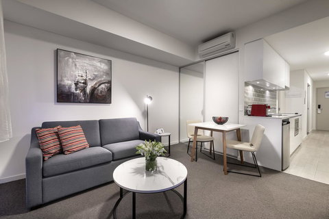 Ramada By Wyndham VetroBlu Scarborough Beach - Accommodation Brunswick Heads 11