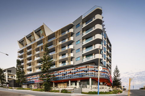 Ramada By Wyndham VetroBlu Scarborough Beach - Accommodation Brunswick Heads 3