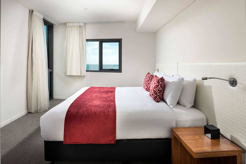 Ramada By Wyndham VetroBlu Scarborough Beach - Accommodation Brunswick Heads 34