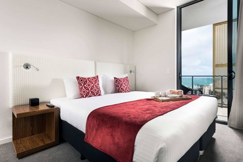 Ramada By Wyndham VetroBlu Scarborough Beach - Accommodation Brunswick Heads 0