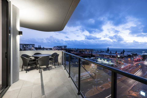 Ramada By Wyndham VetroBlu Scarborough Beach - Accommodation Brunswick Heads 27