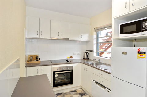 Dolphin Lodge Albany - Self Contained Apartments At Middleton Beach - Accommodation Brunswick Heads 12