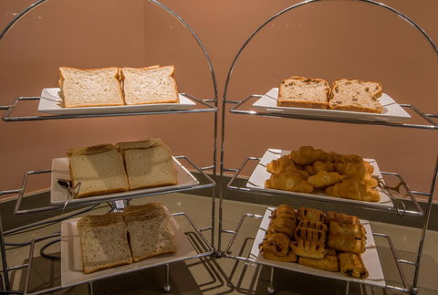 The Continental Hotel - Accommodation Brunswick Heads 27