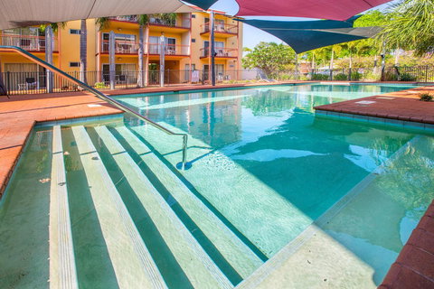 The Continental Hotel - Accommodation Brunswick Heads 6