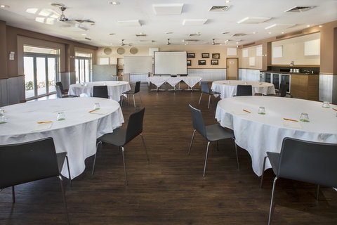 The Continental Hotel - Accommodation Brunswick Heads 19