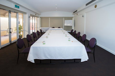 The Continental Hotel - Accommodation Brunswick Heads 23