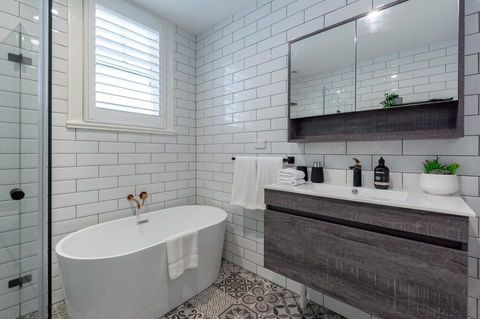 Heritage Townhouse Near Harbour Bridge - Accommodation Brunswick Heads 9