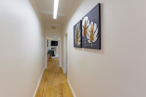 Heritage Townhouse Near Harbour Bridge - Accommodation Brunswick Heads 12
