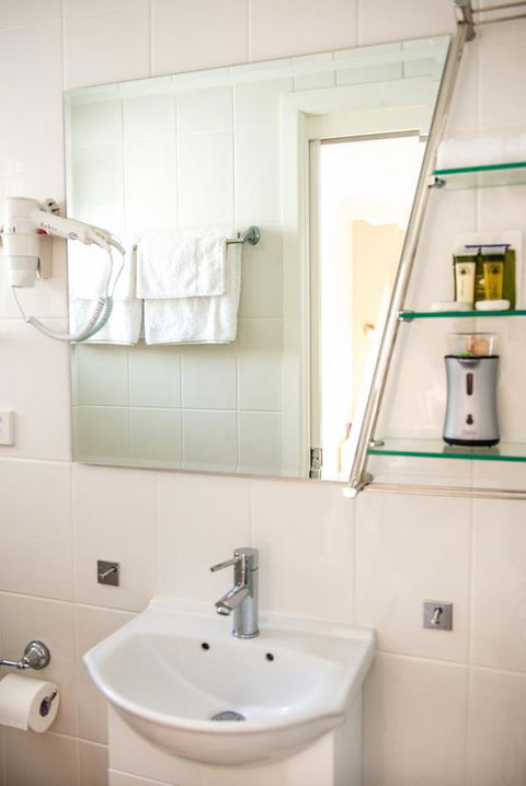 Nelson Bay Bed & Breakfast - Accommodation Brunswick Heads 27