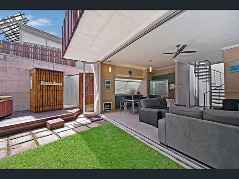 Crescent Head Spa Villa - Accommodation Brunswick Heads 10