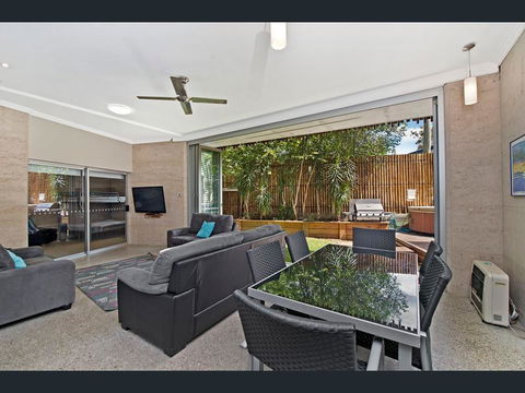 Crescent Head Spa Villa - Accommodation Brunswick Heads 12