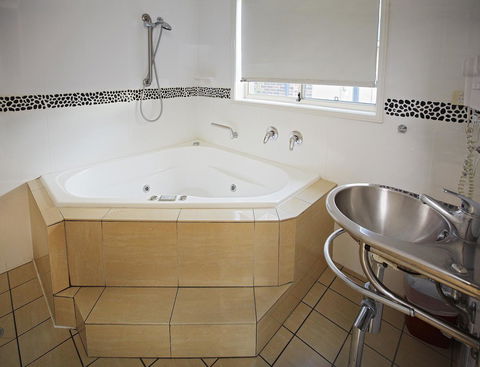 Jesmond Executive Villas - Accommodation Brunswick Heads 30
