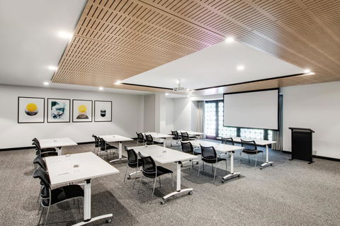 Vibe Hotel North Sydney - Accommodation Brunswick Heads 17