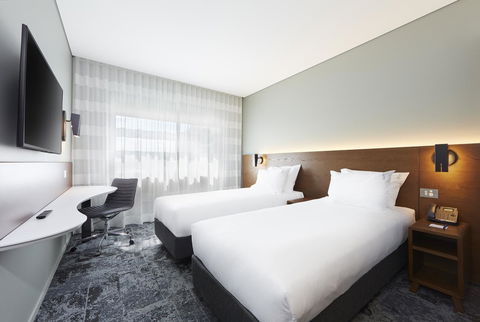 Holiday Inn Express Sydney Airport, An IHG Hotel - Accommodation Brunswick Heads 5