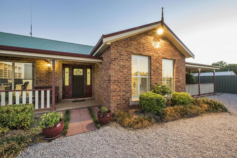 Colonial Court Villas - Accommodation Brunswick Heads 1