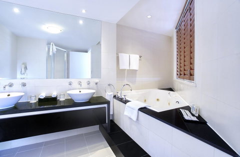 Crowne Plaza Sydney Coogee Beach, An IHG Hotel - Accommodation Brunswick Heads 22