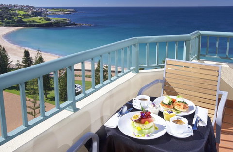Crowne Plaza Sydney Coogee Beach, An IHG Hotel - Accommodation Brunswick Heads 2