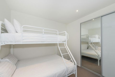 Lakefront 116 Kingston ACT - Accommodation Brunswick Heads 4