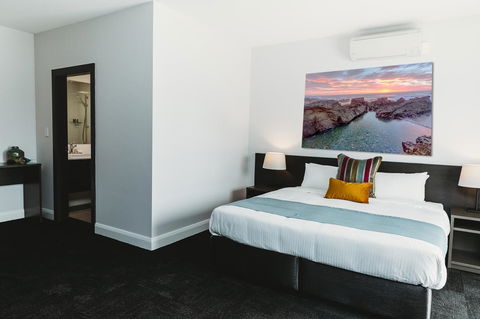 Coniston Hotel Wollongong - Accommodation Brunswick Heads 2