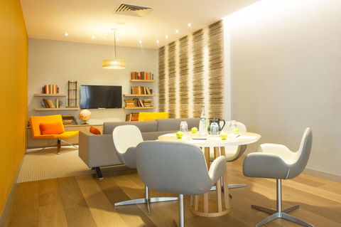 Novotel Sydney Darling Harbour - Accommodation Brunswick Heads 27