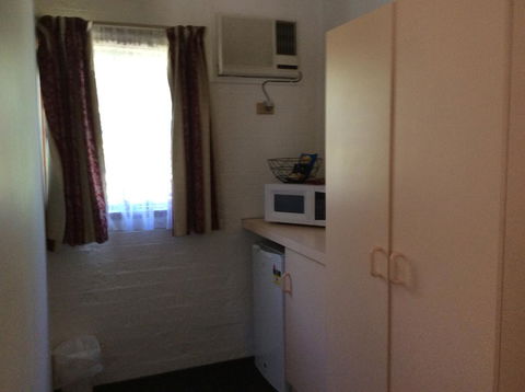 Bega Downs Motor Inn - Accommodation Brunswick Heads 1