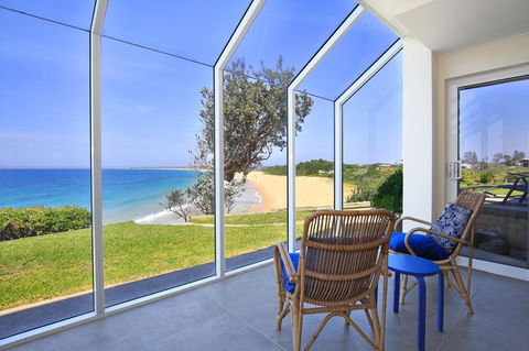 Neptune I Absolute Beachfront I Stunning Views - Accommodation Brunswick Heads 4