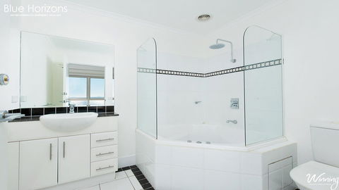Blue Horizons, Unit 808, 41-45 Shoal Bay Road - Accommodation Brunswick Heads 14