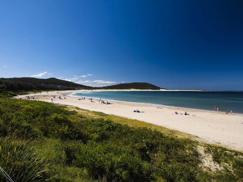 Oaks Nelson Bay Lure Suites - Accommodation Brunswick Heads 4
