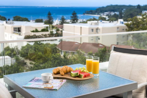 Oaks Nelson Bay Lure Suites - Accommodation Brunswick Heads 6