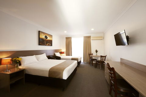 Adelong Motel - Accommodation Brunswick Heads 0