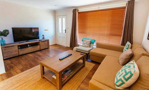 Sunbaker Pet Friendly Awards Finalist 4 Mins Walk To Culburra Beach - Accommodation Brunswick Heads 7