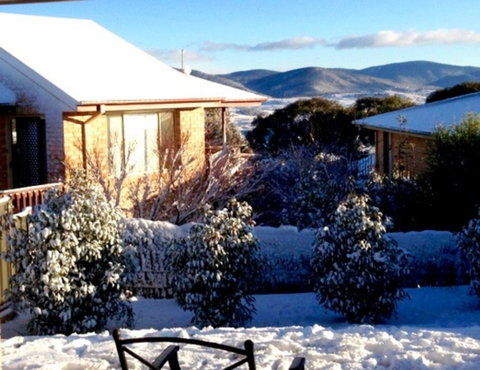 Jindabyne Executive - Accommodation Brunswick Heads 10
