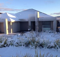 Jindabyne Executive - Accommodation Brunswick Heads