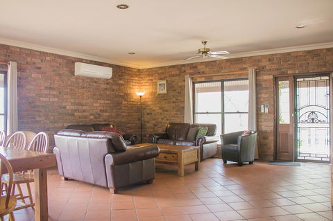 Ironstone Estate Lovedale - Accommodation Brunswick Heads 18