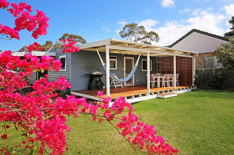 Hayes Beach House I Award Winner I 4 Mins To Beach - Accommodation Brunswick Heads 0