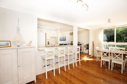 Hayes Beach House I Award Winner I 4 Mins To Beach - Accommodation Brunswick Heads 11