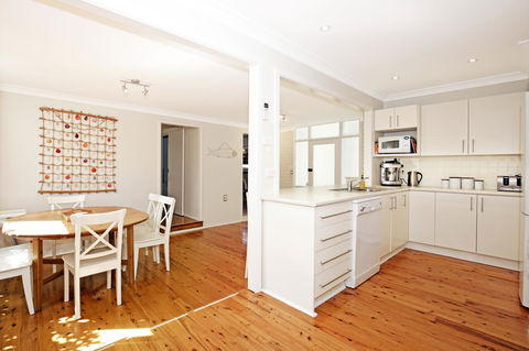 Hayes Beach House I Award Winner I 4 Mins To Beach - Accommodation Brunswick Heads 5