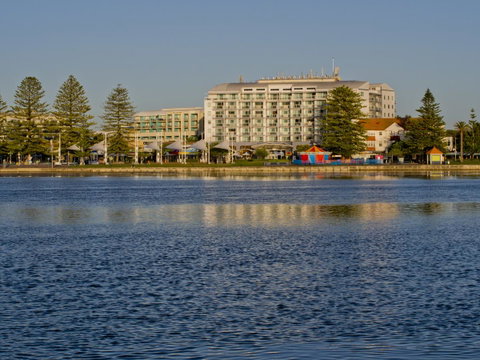 Oaks The Entrance Waterfront Suites - Accommodation Brunswick Heads 15