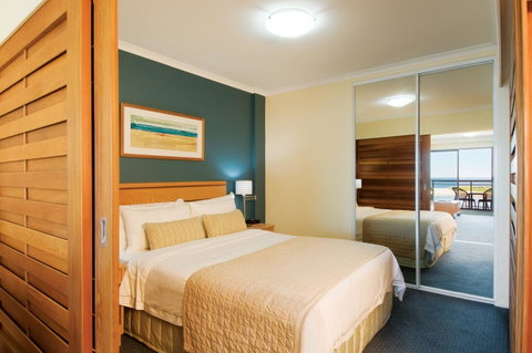 Oaks The Entrance Waterfront Suites - Accommodation Brunswick Heads 3