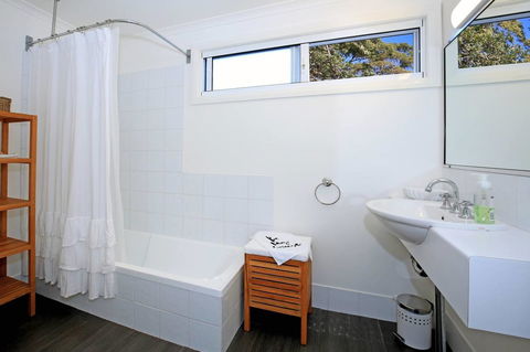Jervis Bay Beach Shack I Pet Friendly - Accommodation Brunswick Heads 8