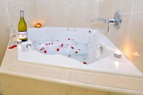 Boathouse Resort (Water Front) - Accommodation Brunswick Heads 18