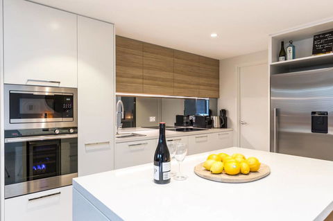 Nobbs Â· Executive 2 Storey Sydney Apartment With Pool - Accommodation Brunswick Heads 3