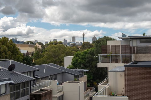 Large Light Luxe 3BDR 2BA Free Parking - Walk To Sydney Uni And RPA - Accommodation Brunswick Heads 2